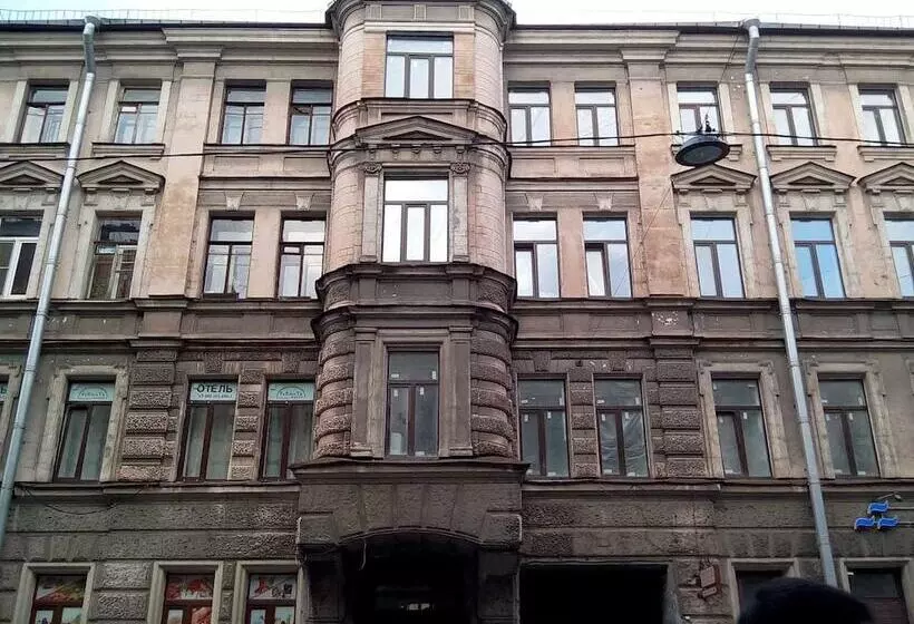 هتل Fabrika