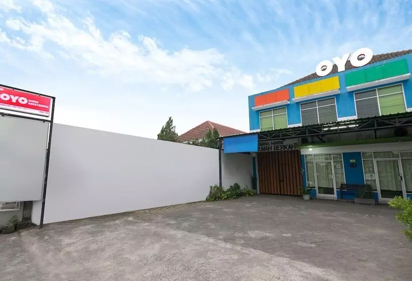 Hotelli Penginapan Rb Syariah By Oyo Rooms