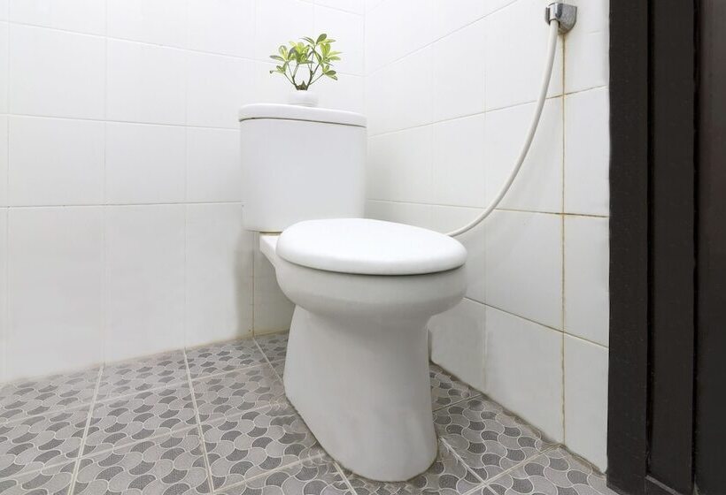 בית מלון כפרי Penginapan Rb Syariah By Oyo Rooms