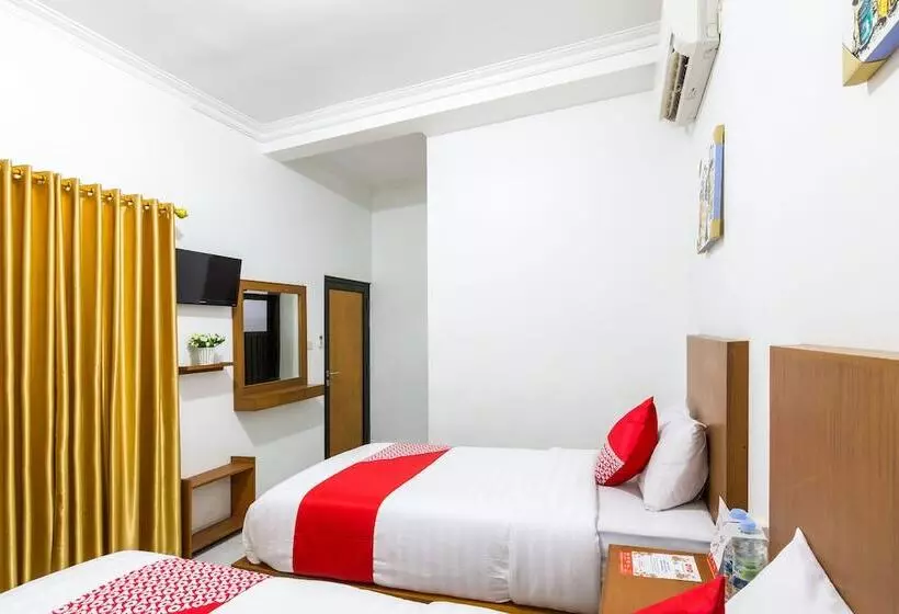 Hotelli Penginapan Rb Syariah By Oyo Rooms
