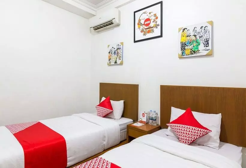 Hotelli Penginapan Rb Syariah By Oyo Rooms