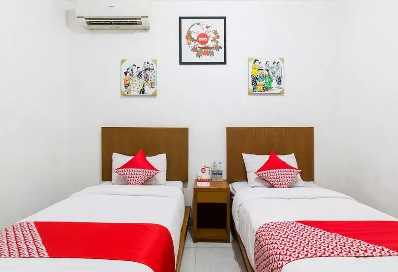 Hotelli Penginapan Rb Syariah By Oyo Rooms