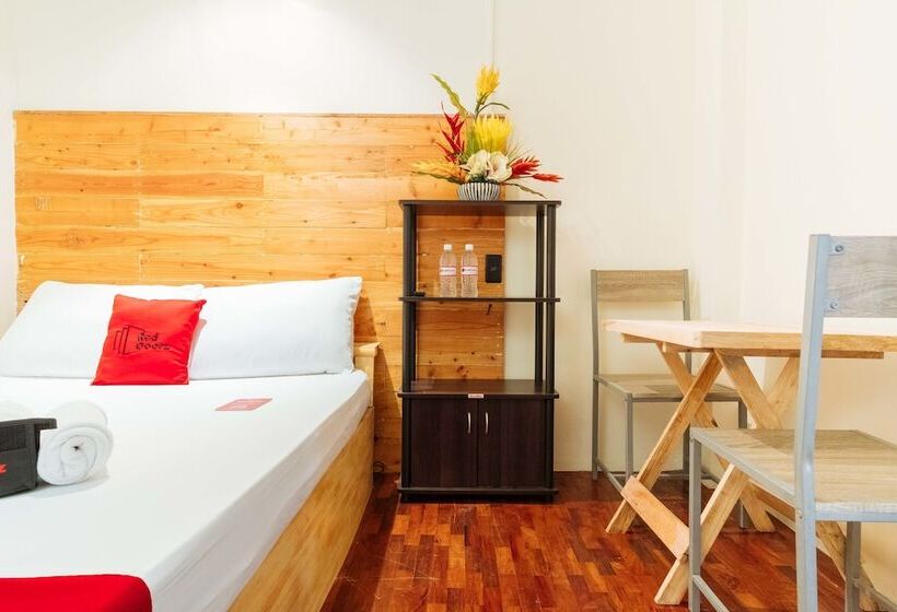 هتل Reddoorz @ Vicente Street Espana Manila