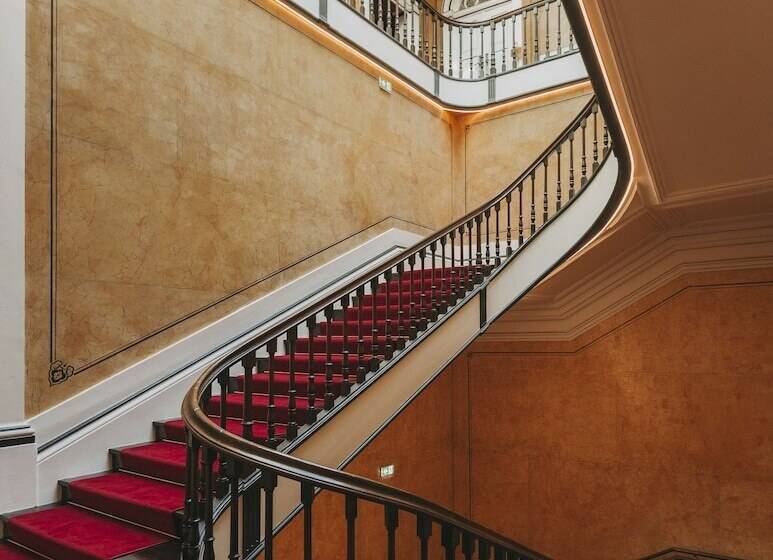 هتل Torel Palace Porto