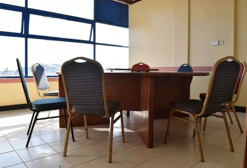 Ibis Hotel 2000 Karatina