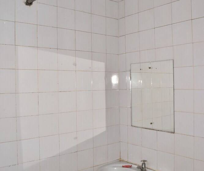 Ibis Hotel 2000 Karatina