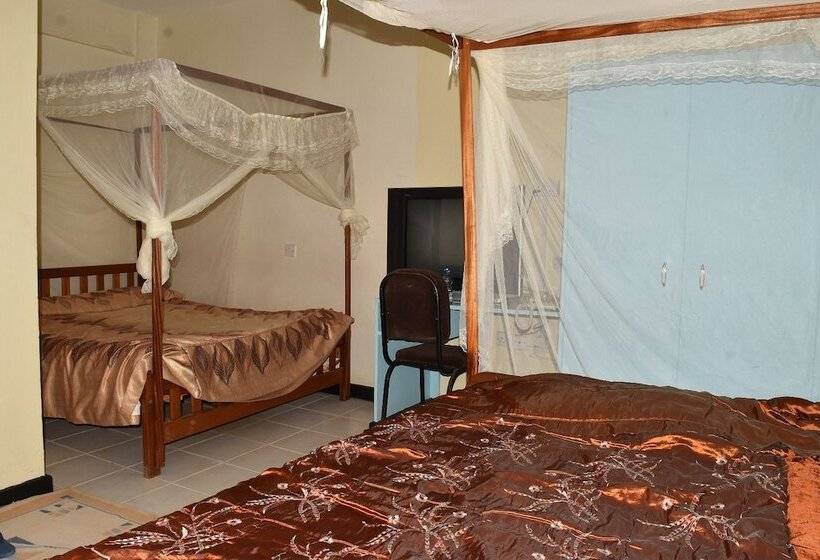 Ibis Hotel 2000 Karatina