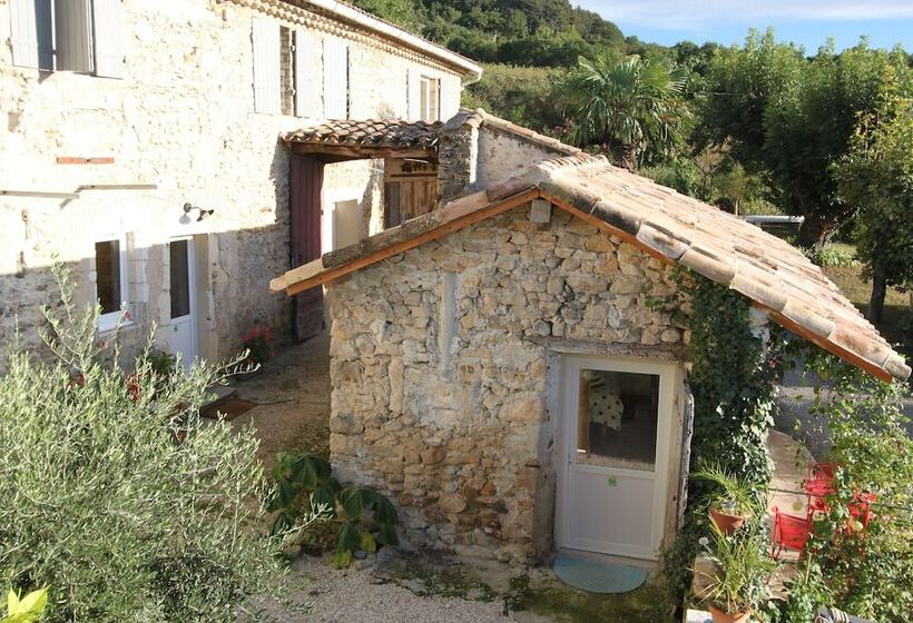 Пансион Chez Elise Et Gabriel