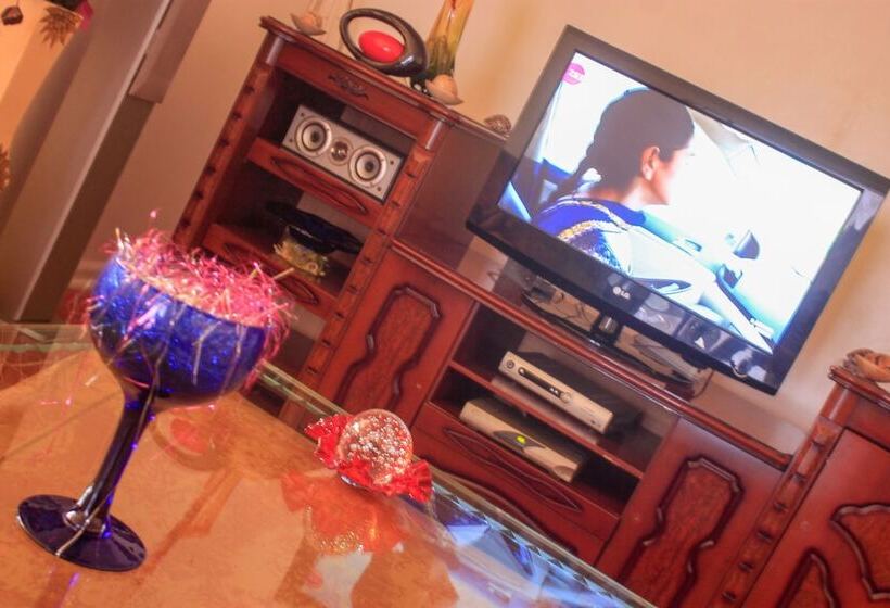 پانسیون Lillo Executive Lodge