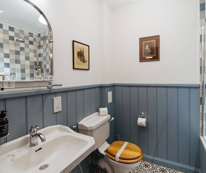 פנסיון Rokeby Manor