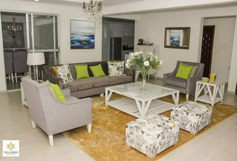 پانسیون Villa Emile Events And Hire