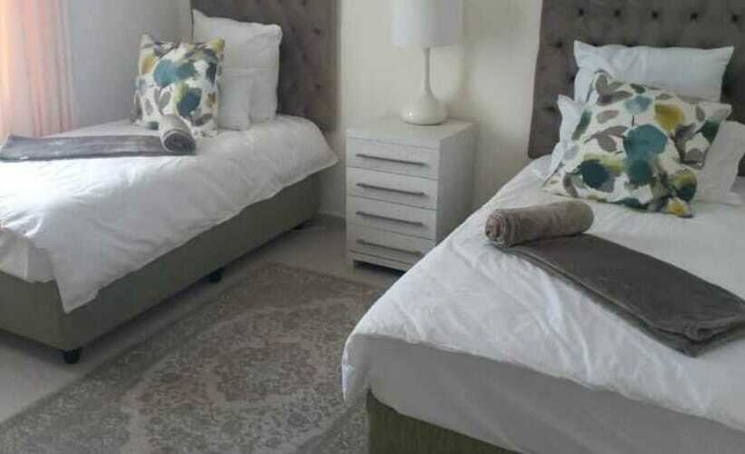 پانسیون Villa Emile Events And Hire