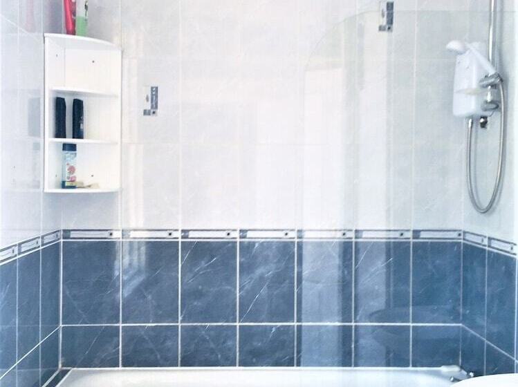 Seaways Holiday Home