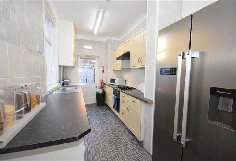 Seaways Holiday Home