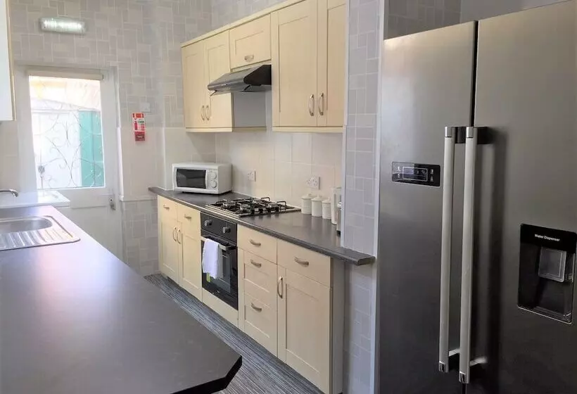 Seaways Holiday Home