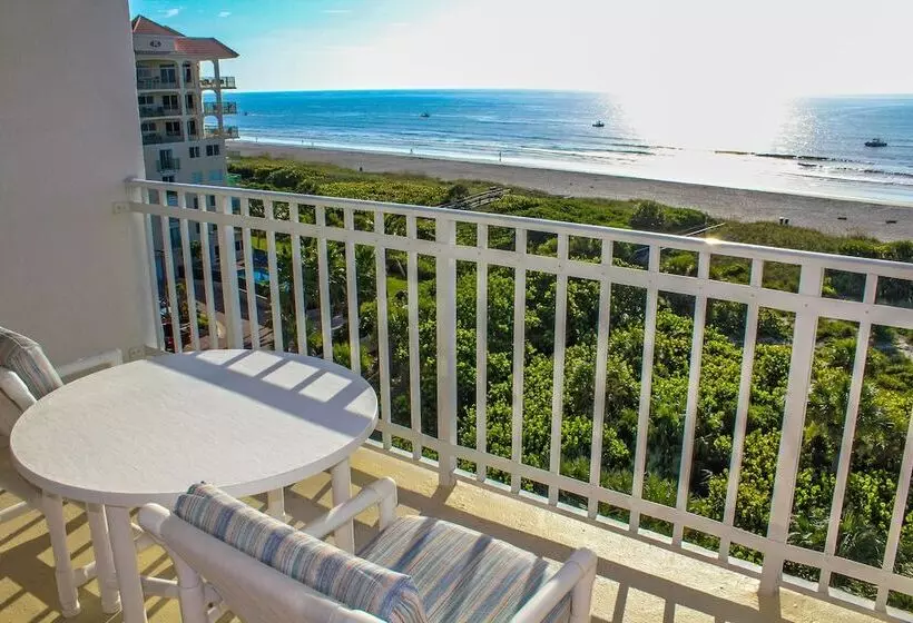 Discovery Beach Resort