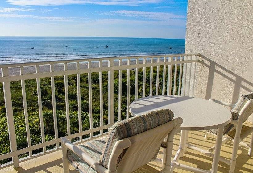 Discovery Beach Resort