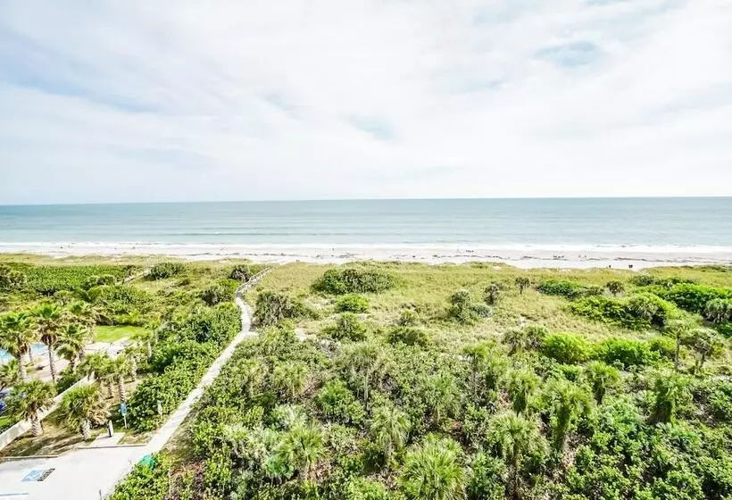 Discovery Beach Resort