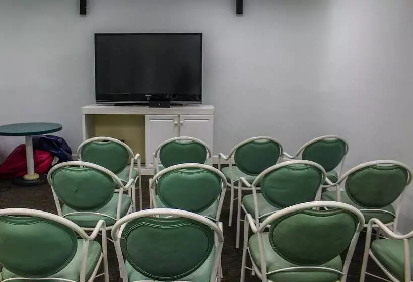 Discovery Beach Resort