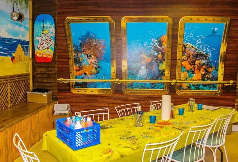 Discovery Beach Resort