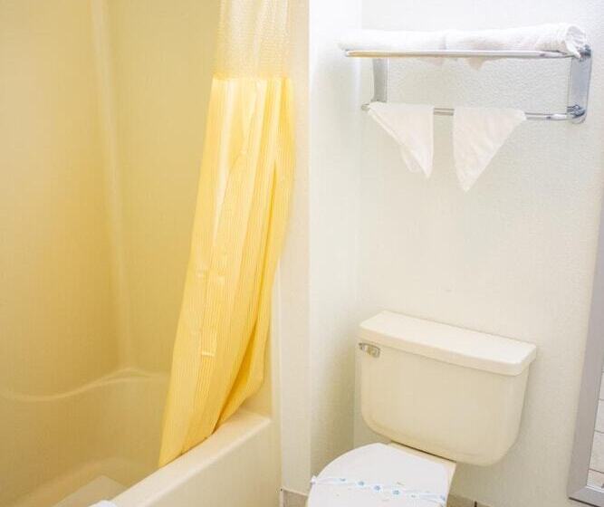 酒店 Blue Jay Inn & Suites