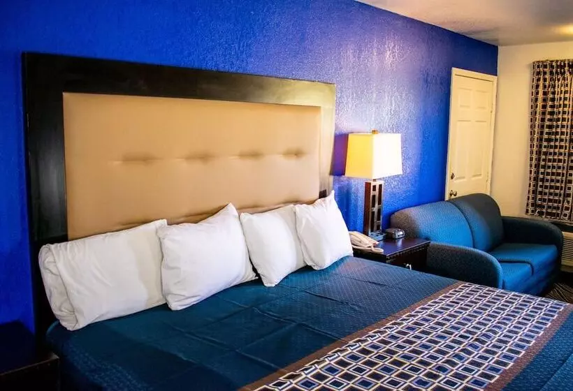 호텔 Blue Jay Inn & Suites