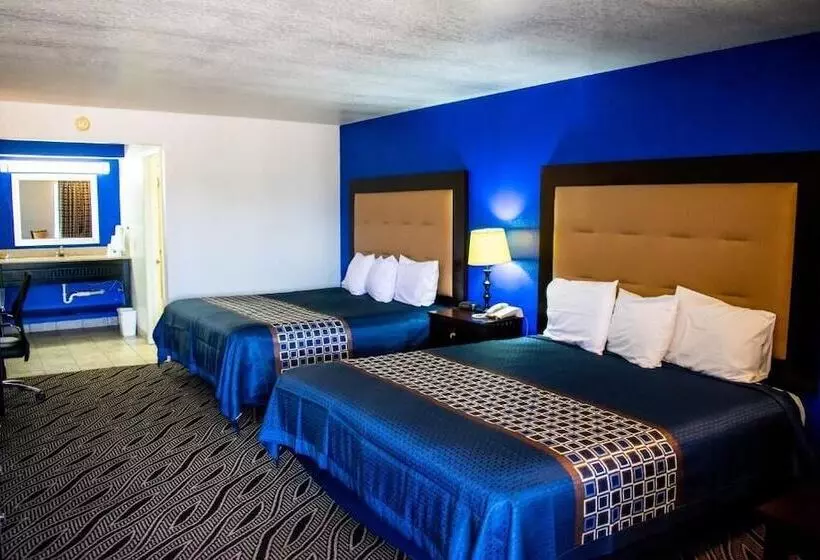 호텔 Blue Jay Inn & Suites