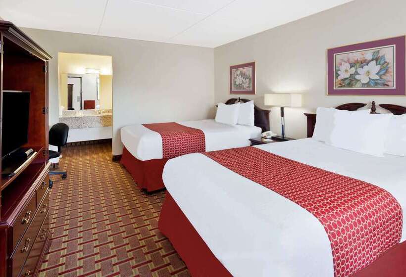 هتل Bo, A Days Inn By Wyndham Chattanooga Downtown