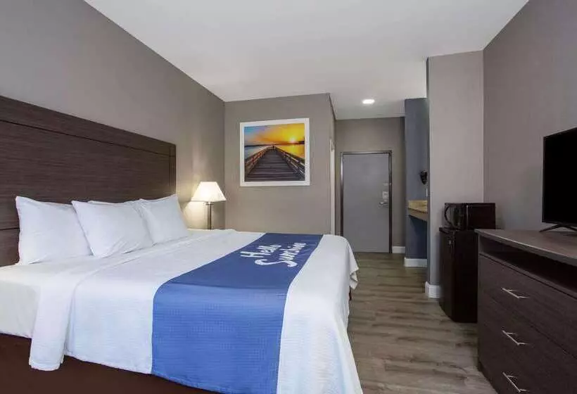 Hotelli Days Inn By Wyndham Chesapeake