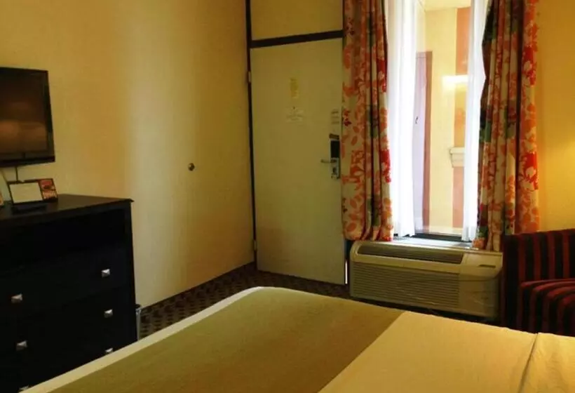 هتل Days Inn By Wyndham Irving Grapevine Dfw Airport North