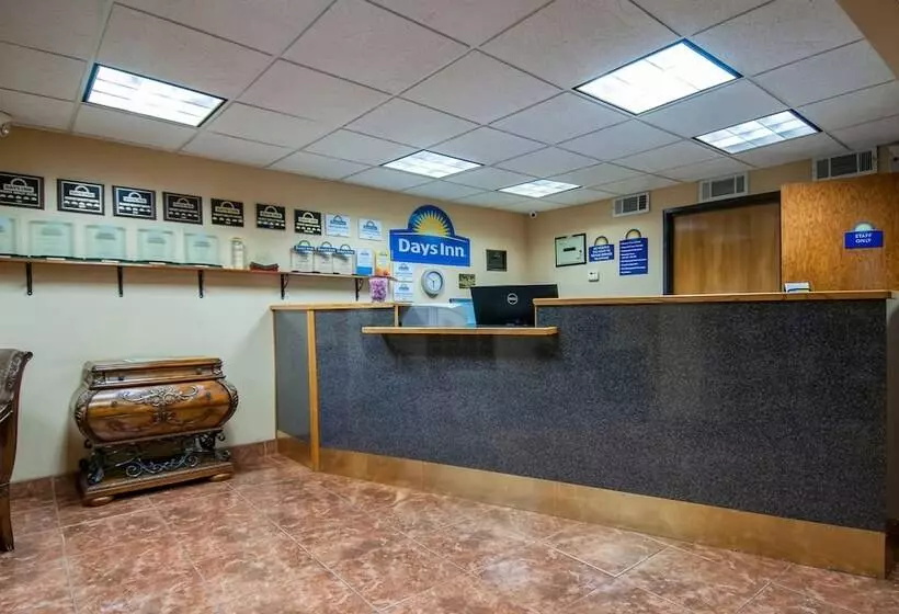 호텔 Days Inn By Wyndham Pauls Valley