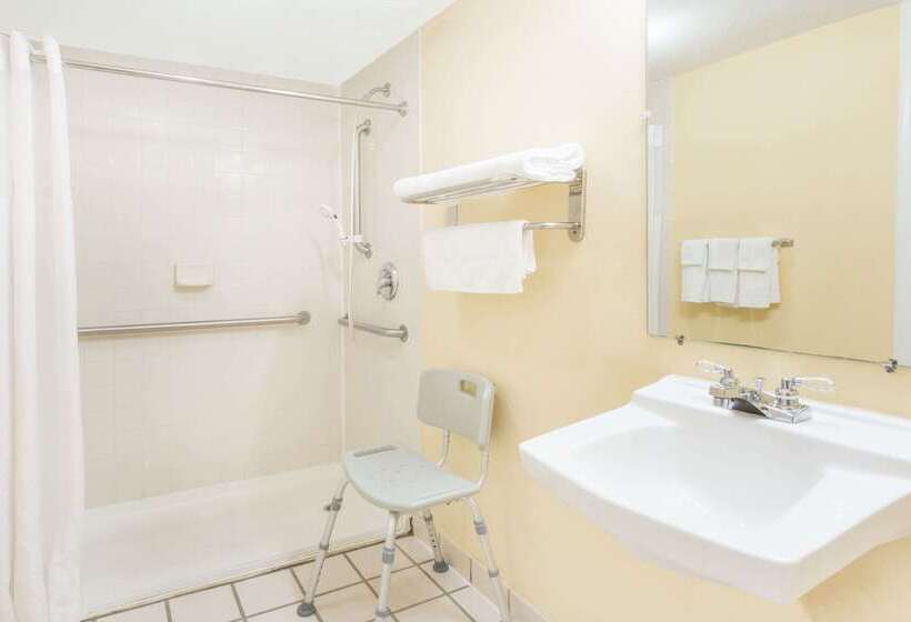 Szálloda Days Inn By Wyndham Staunton