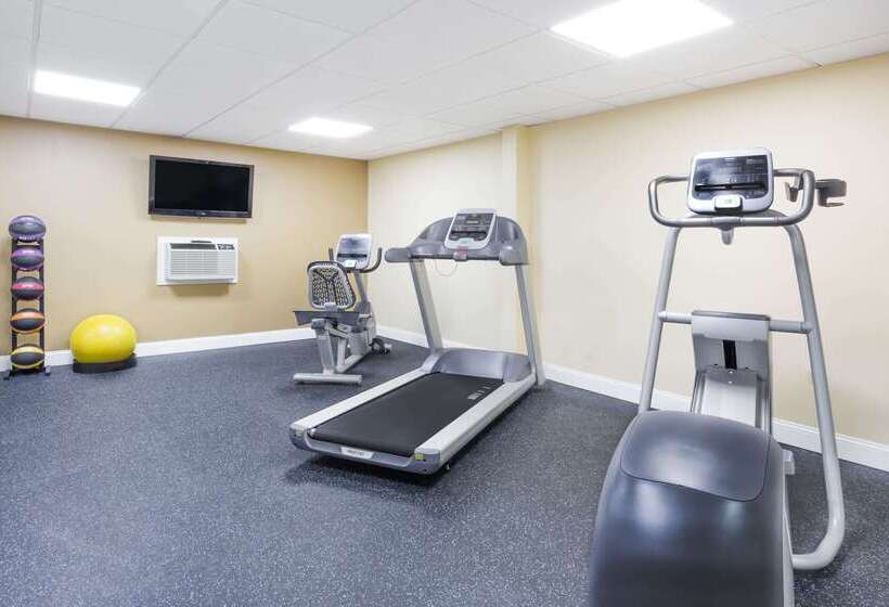 Szálloda Days Inn By Wyndham Staunton