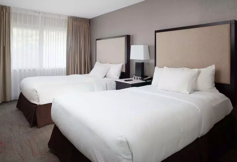 فندق Doubletree Suites By Hilton Dayton   Miamisburg