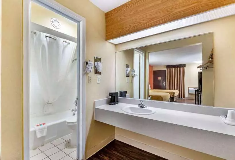 ホテル Econo Lodge Urbandale Northwest Des Moines