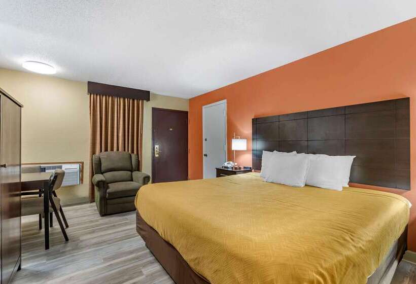Отель Econo Lodge Urbandale  Northwest Des Moines