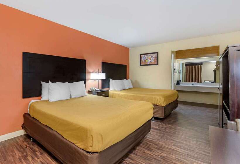 Отель Econo Lodge Urbandale  Northwest Des Moines