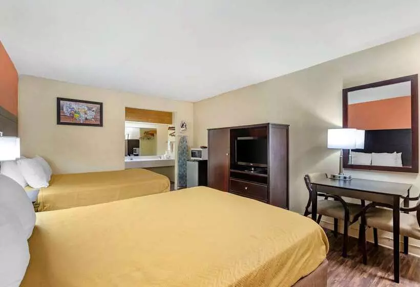 ホテル Econo Lodge Urbandale Northwest Des Moines