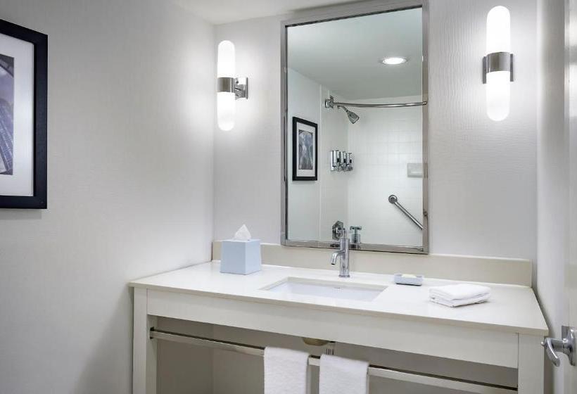 Hotel Four Points By Sheraton Houston Greenway Plaza