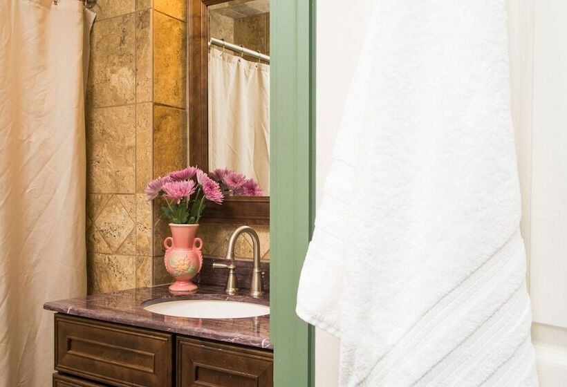 Hotelli Jonathan Pitney House