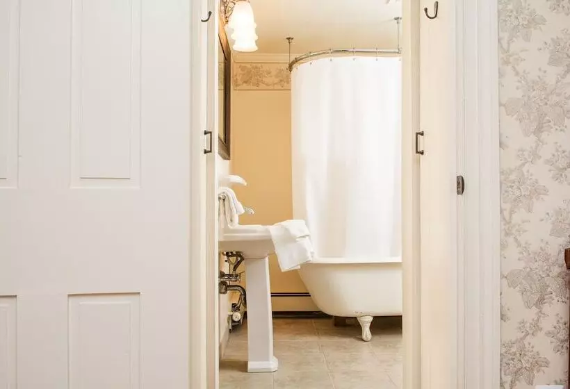 בית מלון כפרי Jonathan Pitney House