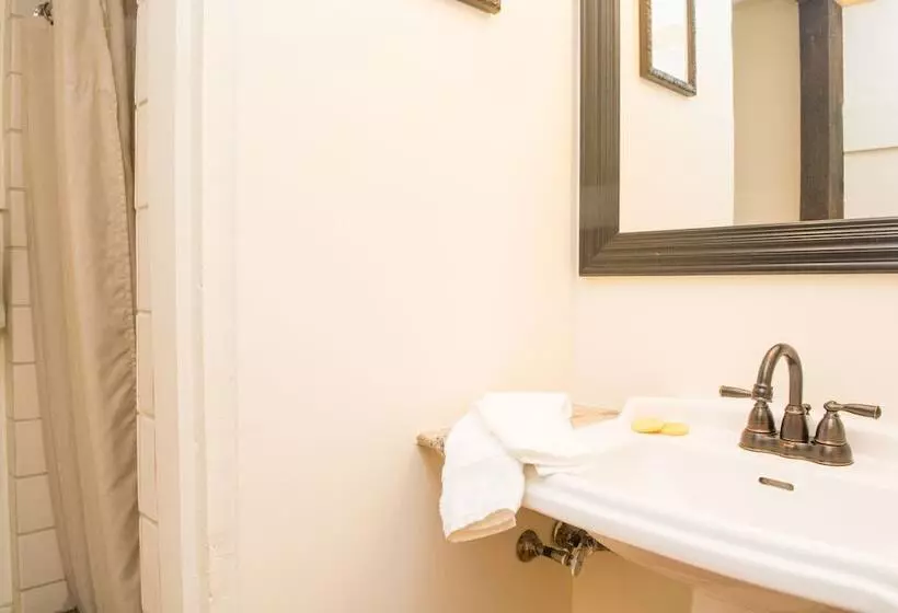 בית מלון כפרי Jonathan Pitney House