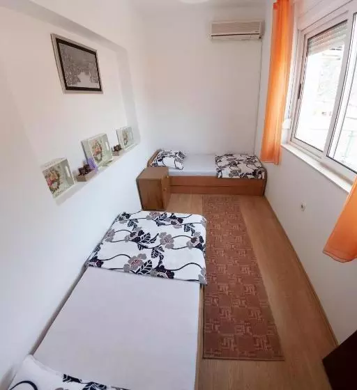 Hostel  Sema