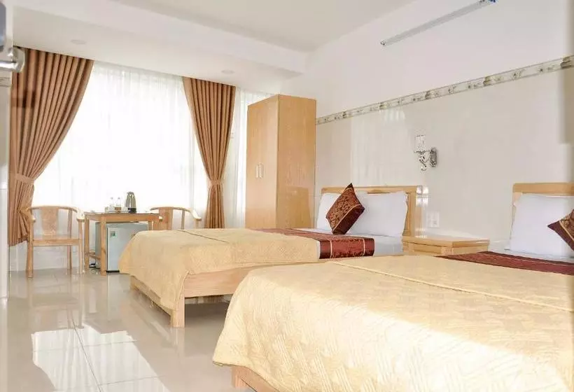 هتل Khách Sạn Flower Sky Nha Trang