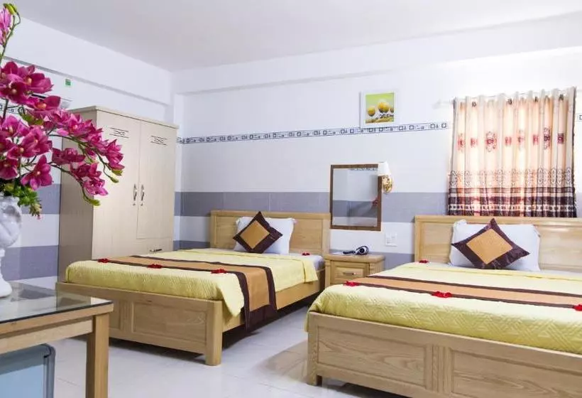 هتل Khách Sạn Flower Sky Nha Trang