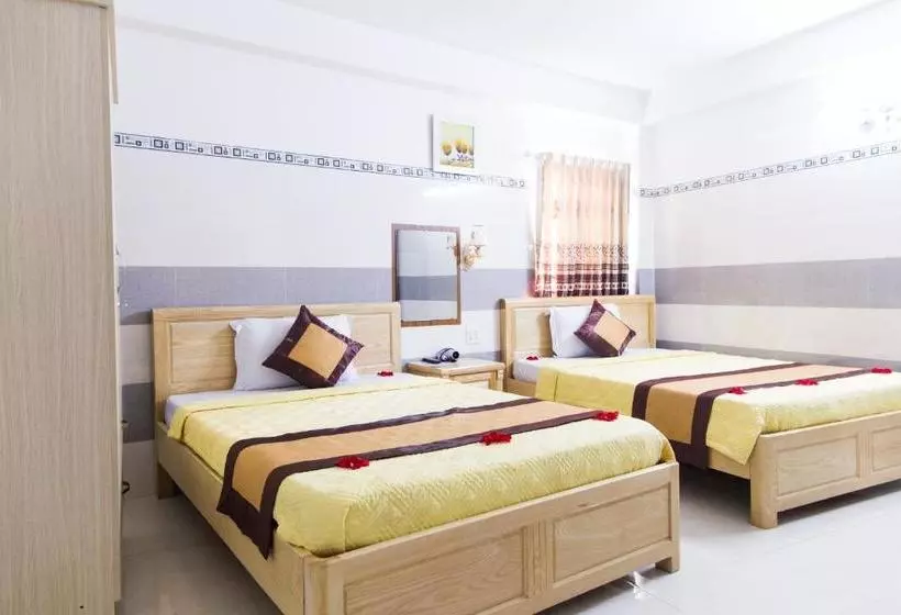 هتل Khách Sạn Flower Sky Nha Trang