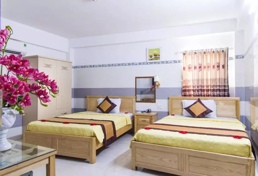 هتل Khách Sạn Flower Sky Nha Trang