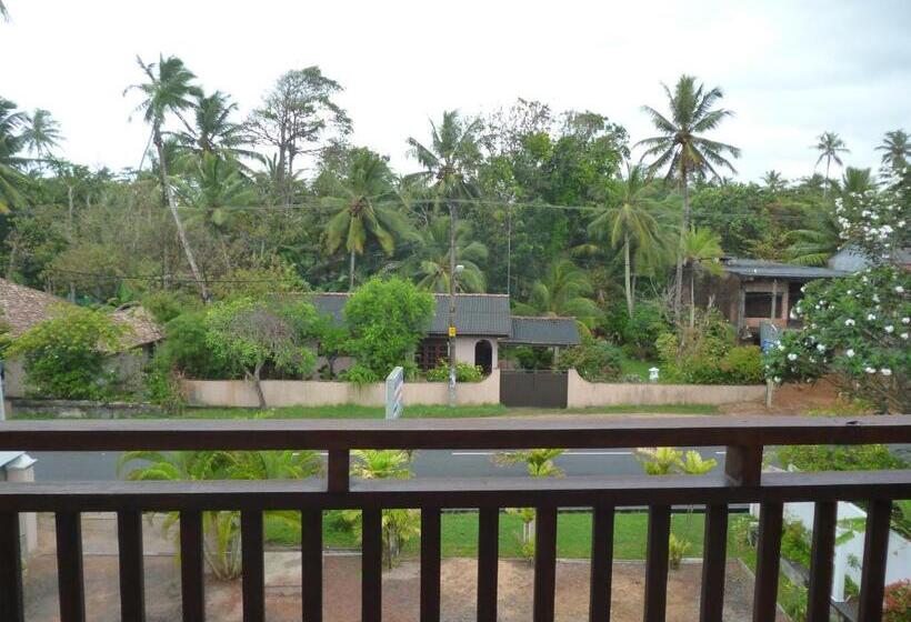 בית מלון כפרי Ocean View Cottage