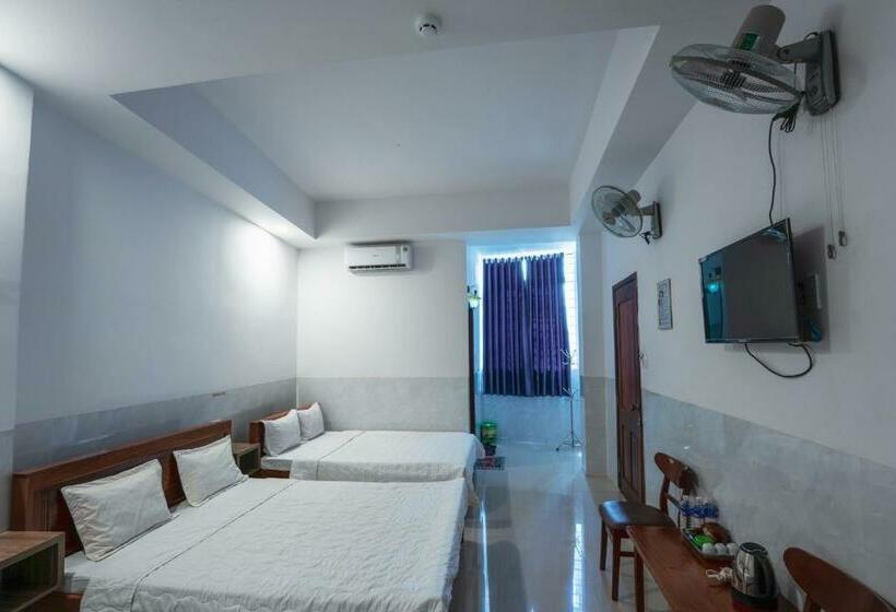 Pensão Thanh Ngọc Motel
