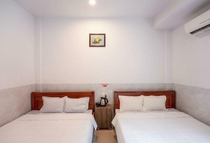 Pensão Thanh Ngọc Motel